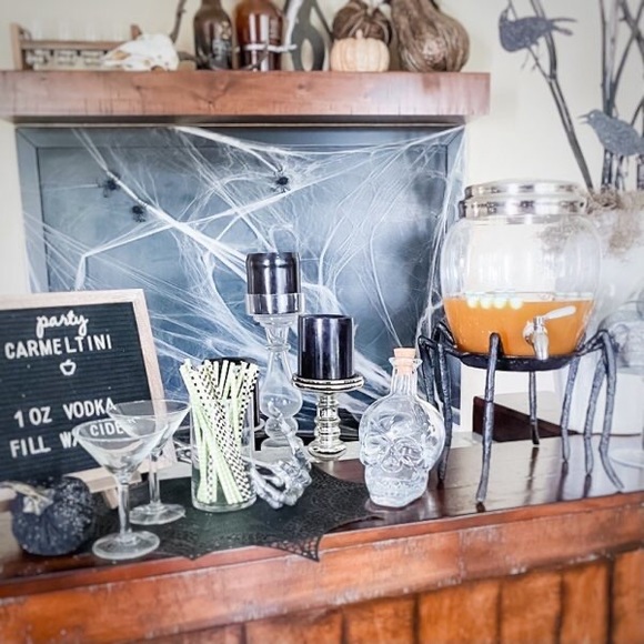 Pottery Barn Classic Glass 7.5 qt Drink Dispenser with Silver Spout and … - Picture 9 of 16